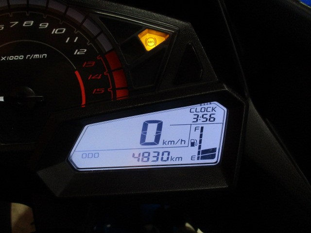 走行も４８３０ｋｍの低走行車！！ＡＢＳ搭載の後期モデルがこの距離でこの価格は正に他店追従不可能価格！